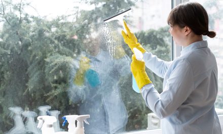 Préparez votre entreprise pour l’hiver : la liste de contrôle essentielle pour le nettoyage commercial
